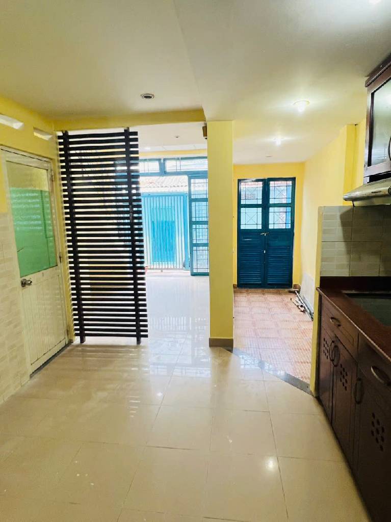 BÁN GẤP NHÀ NGUYỄN TIỂU LA, P.8 Q.10 - DT 38M² VUÔNG VỨC - 3 LẦU BTCT - CHỈ 5.55 T.Ỷ TL