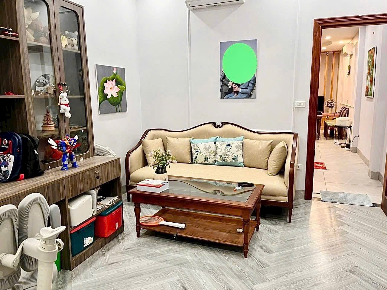 Nhà mới xây nội thất full