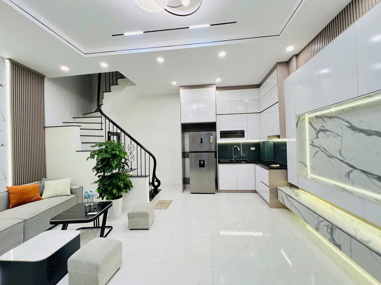 Nhà lô góc cực đẹp