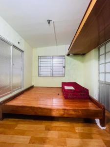 Bán nhà tập thể bách khoa trên đường le thanh nghị căn hộ đầu hồi.