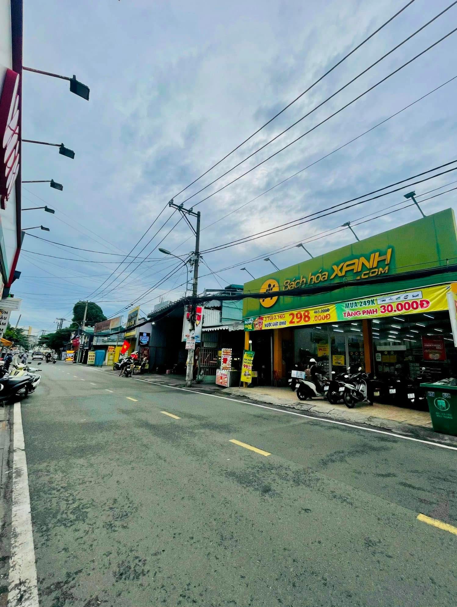 Bán nhà cách Nguyễn văn tăng 200m