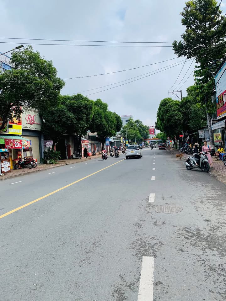 Bán nhà 99m2 long bình chỉ 3,7tỷ