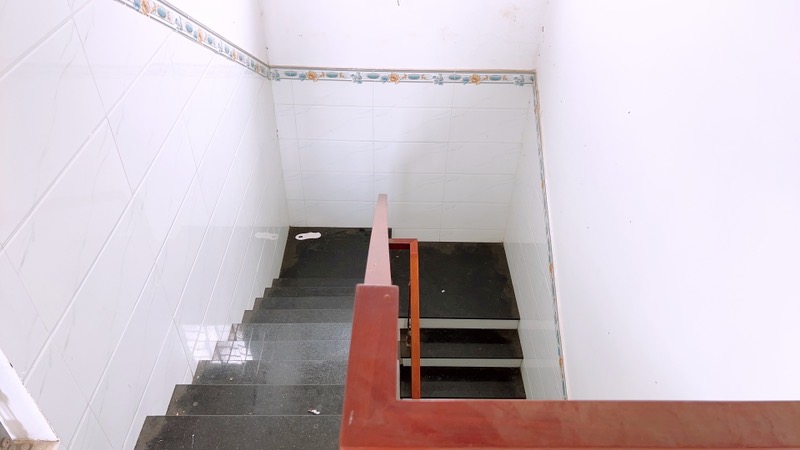 Bán nhà 2 tầng 100m2 tăng Nhơn Phú b q9