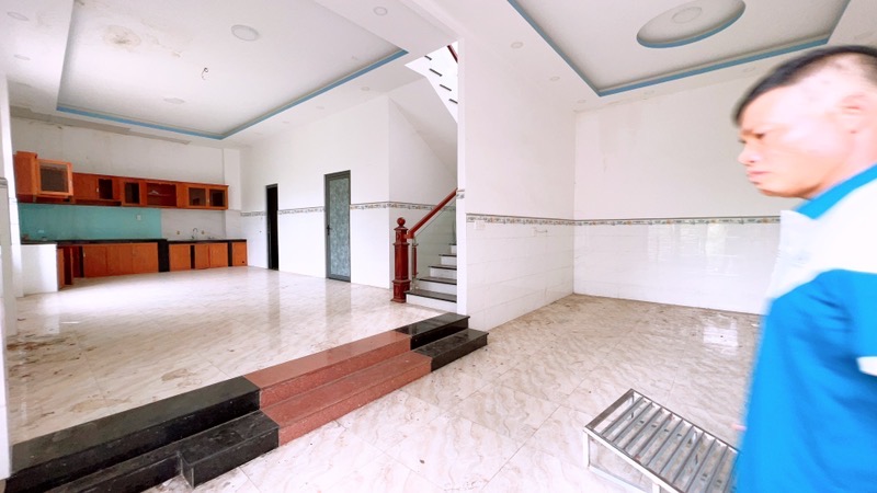 Bán nhà 2 tầng 100m2 tăng Nhơn Phú b q9