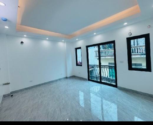 Bán nhà phố Xuân Diệu đẹp miễn bàn. diện tích 189 m2 mặt tiền khủng 9,3 m cho thuê 12.000$/tháng