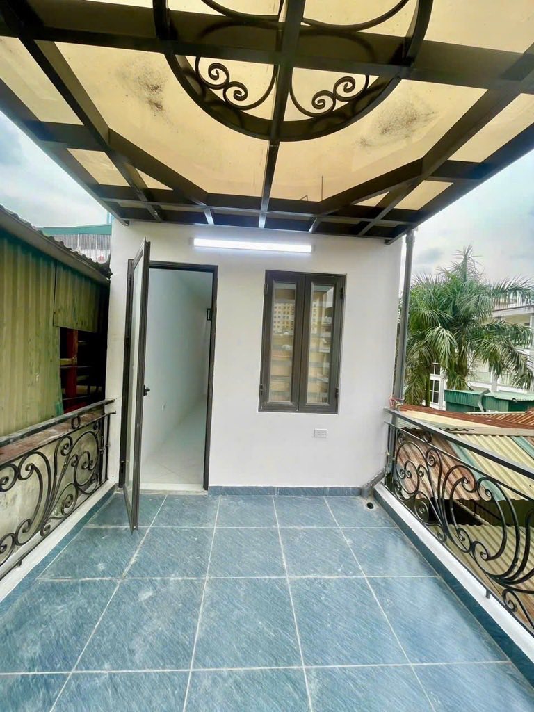 SIÊU PHẨM NHÀ ĐẸP ĐỐNG ĐA PHÂN KHÚC 5 TỶ - 4 TẦNG - SỔ HỒNG -Trung Phụng-Đống Đa - chỉ 5.85 tỉ