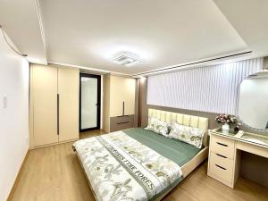 NHÀ ĐẸP ĐỐNG ĐA PHÂN KHÚC 5 TỶ - 4 TẦNG - SỔ HỒNG -Trung Phụng-Đống Đa - chỉ 5.85 tỉ