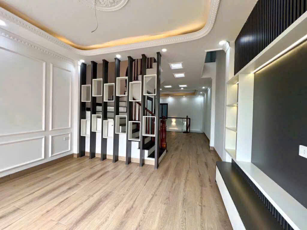 Siêu phẩm nhà 5 tầng Ngọc Hồi-Gara oto_Kinh doanh