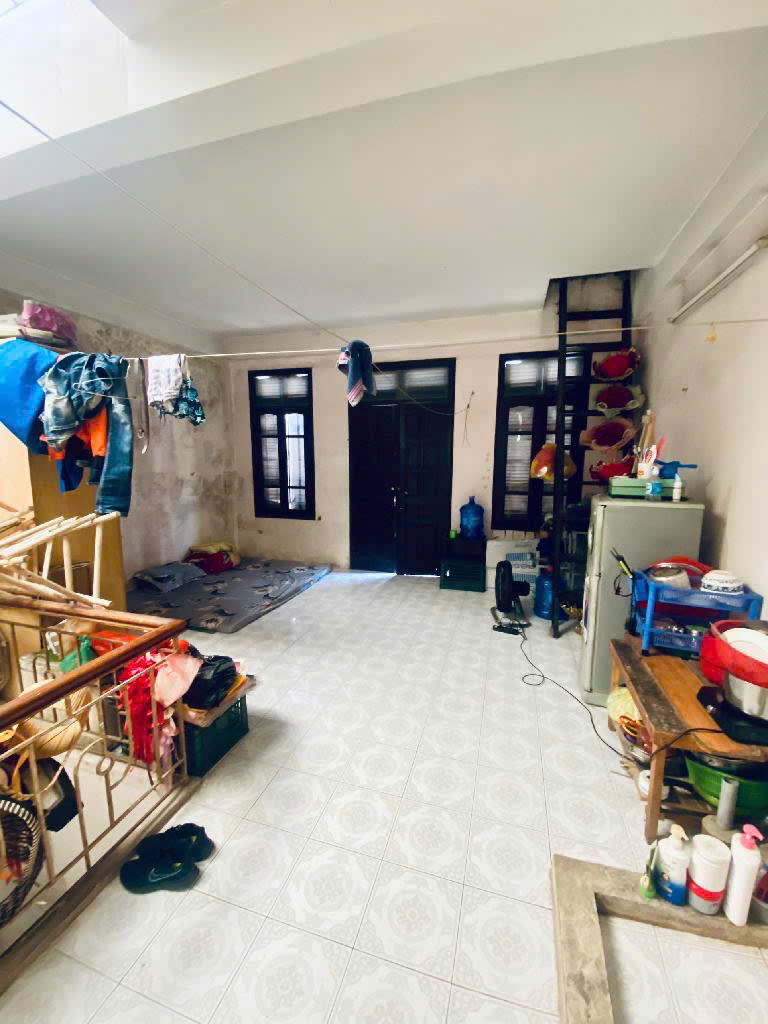 Bán nhà Hàm Long , diện tích 10m , mặt tiền 4m , giá chào bán 1,7 tỉ