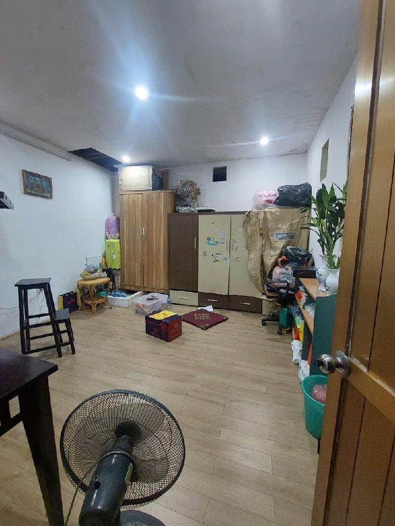 Bán nhà Trần Nhật Duật , diện tích sổ 7m diện tích thực tế 40m , mặt tiền 3,9m , giá chào bán 5,4 tỉ