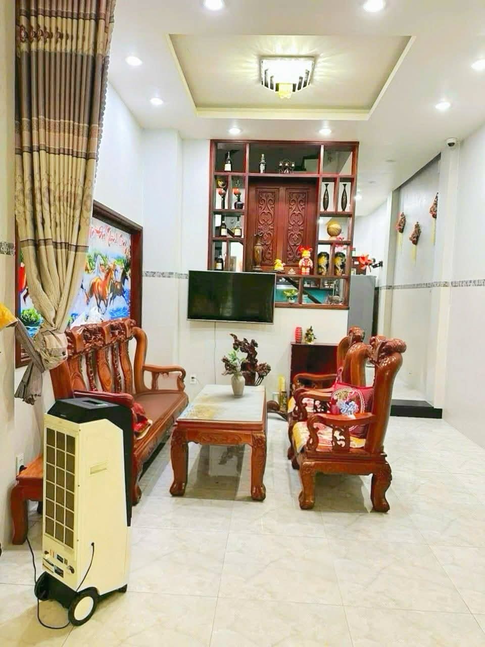 NHÀ ĐẸP HXH - ÔTÔ NGỦ TRONG NHÀ, LINH ĐÔNG, THỦ ĐỨC, 4.1 x 16 VUÔNG VỨC, 4TẦNG BTCT, CHỈ NHỈNH 7 TỶ