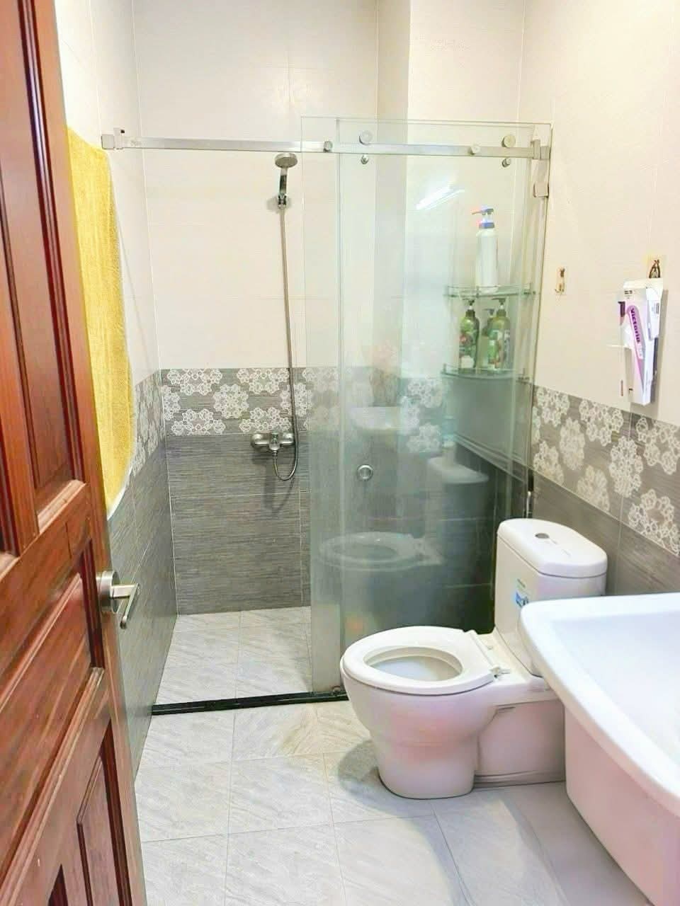 NHÀ ĐẸP HXH - ÔTÔ NGỦ TRONG NHÀ, LINH ĐÔNG, THỦ ĐỨC, 4.1 x 16 VUÔNG VỨC, 4TẦNG BTCT, CHỈ NHỈNH 7 TỶ