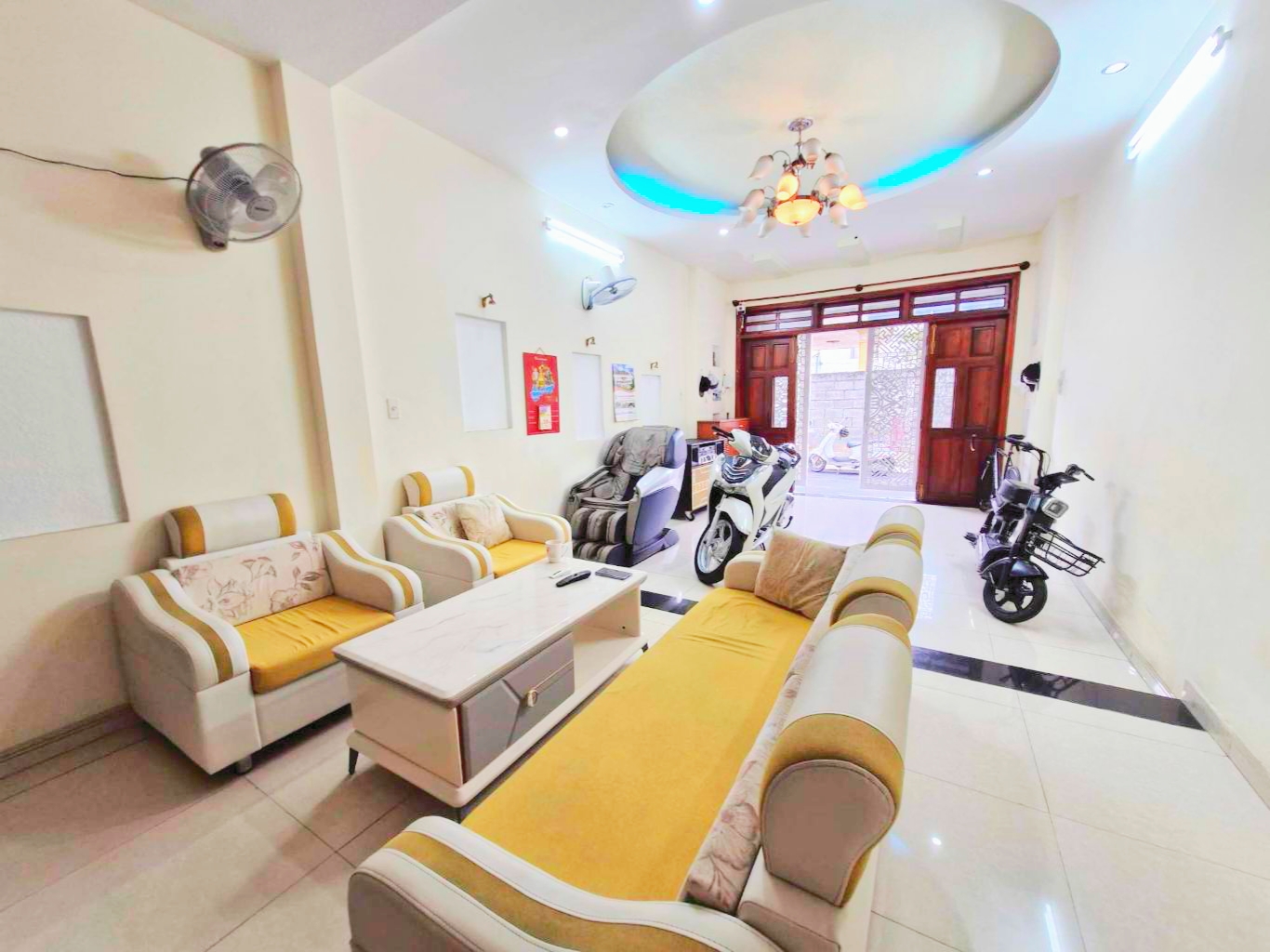 CHỦ KẸT TIỀN - NHÀ SIÊU ĐẸP 3 TẦNG BTCT - TRUNG TÂM LINH CHIỂU, THỦ ĐỨC GIÁ CHỈ 7.5 TỶ