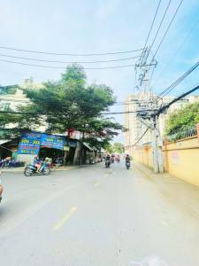 NHÀ C4 - LÔ GỐC 2 MẶT TIỀN ĐƯỜNG SỐ 8, LINH TRUNG, THỦ ĐỨC, 4 × 13 VUÔNG VỨC, GIÁ CHỈ 4.x TỶ