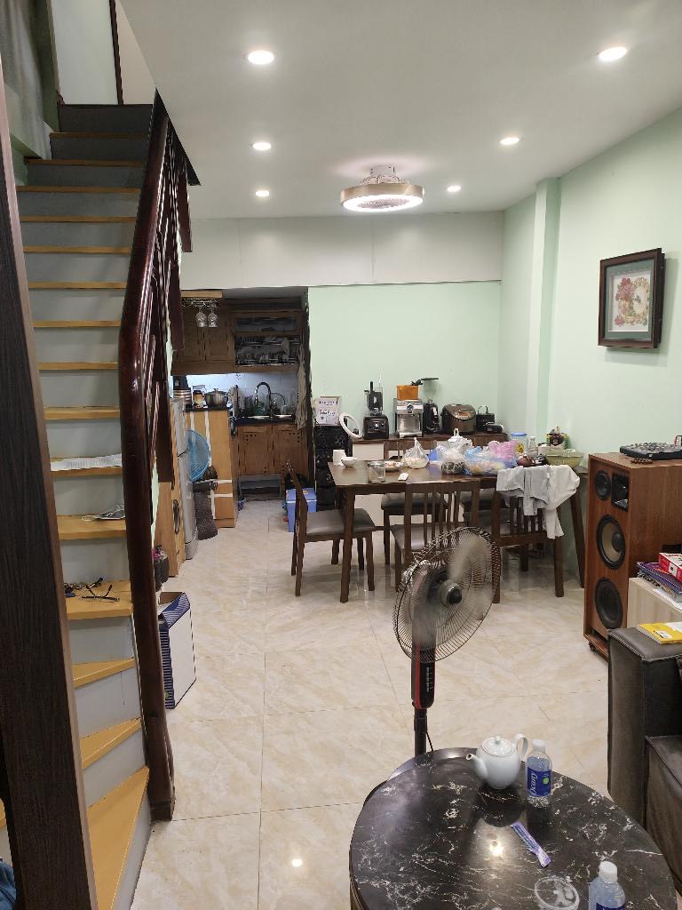Bán nhà Đại Mỗ,lô góc, giá đẹp, 37m2, 6,x tỷ