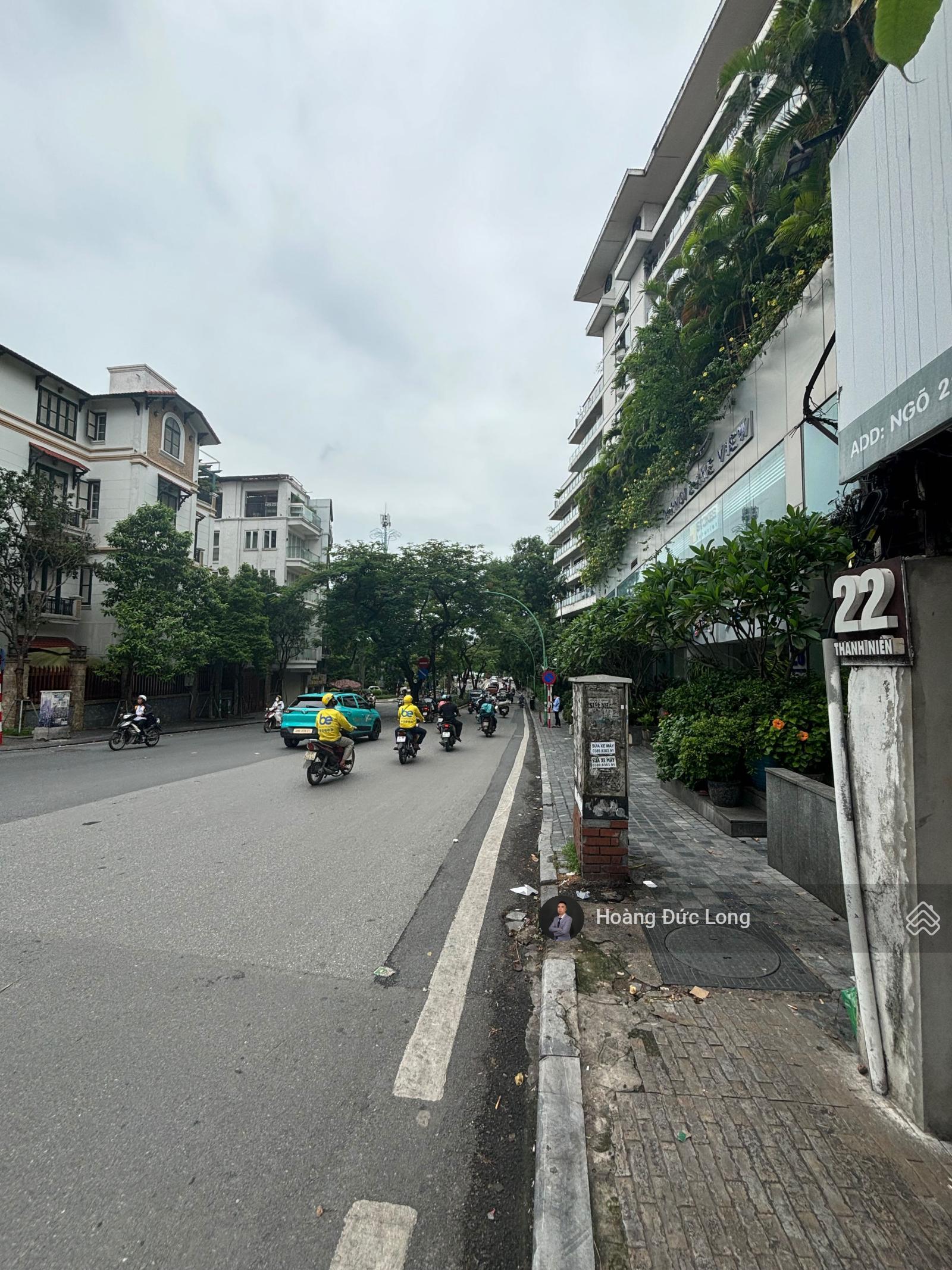 (Cực hiếm) bán nhà mặt phố đường Thanh Niên, lô góc, 83m, 4 tầng, giá 32.3 tỷ LH: 0976388663