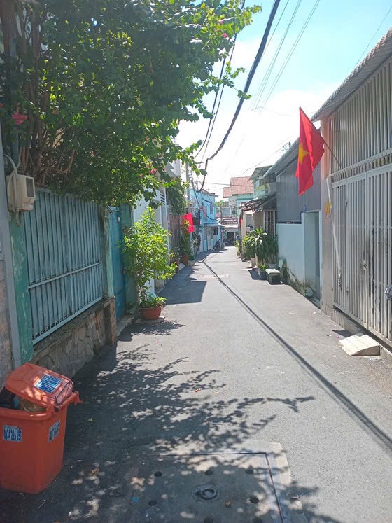 Nhà đẹp - vị trí vàng