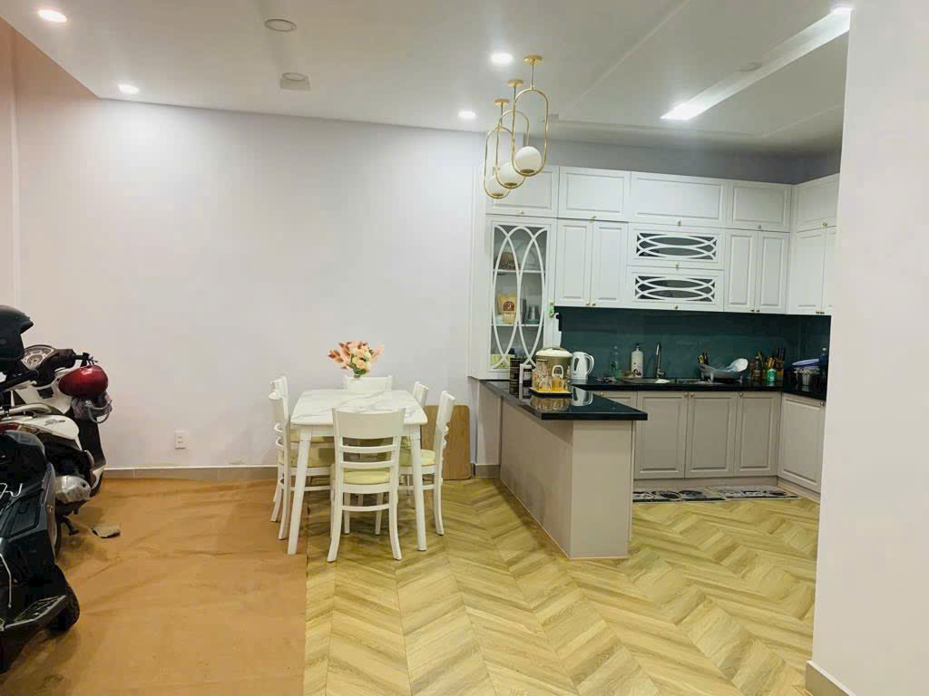 Chủ cần bán nhà gấp Đường Lâm Văn Bền, phường Tân Kiểng, Q.7, HCM giá chỉ  6,7xx tỷ còn thương lượng