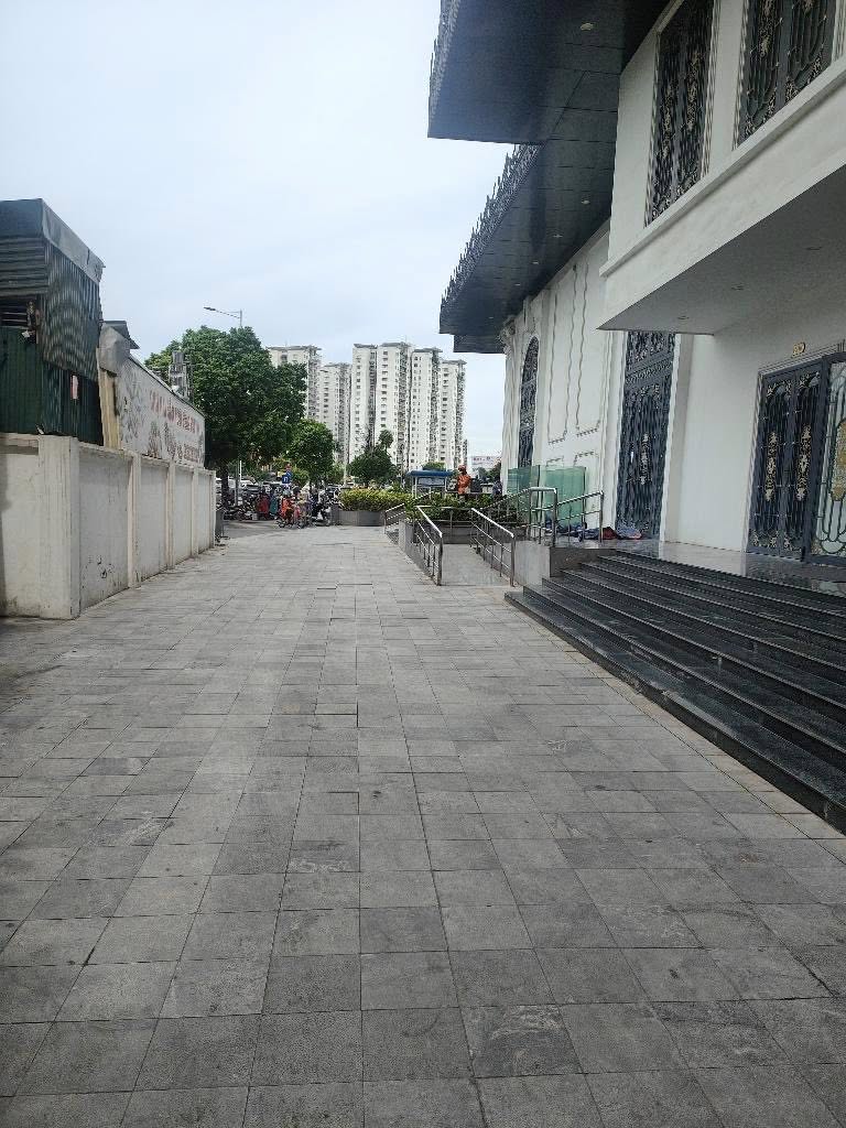 Cần bán shophouse Iris Garden - 30 Trần Hữu Dức