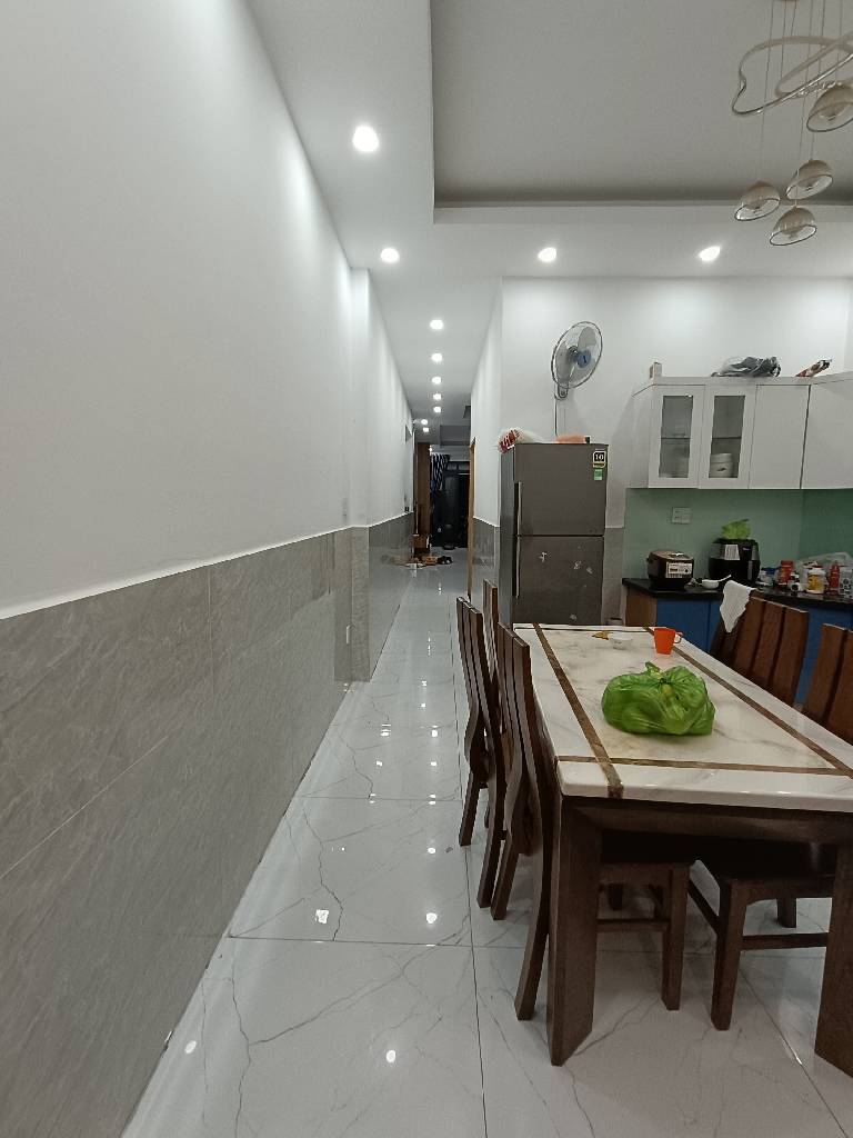 Nhà hẻm Nguyễn Quý Yêm, Bình Tân. DT: 86m2, 4*22, 2 tầng, 4PN. Giá 7,5 tỷ