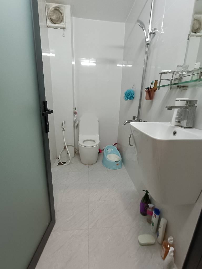 Nhà hẻm Nguyễn Quý Yêm, Bình Tân. DT: 86m2, 4*22, 2 tầng, 4PN. Giá 7,5 tỷ