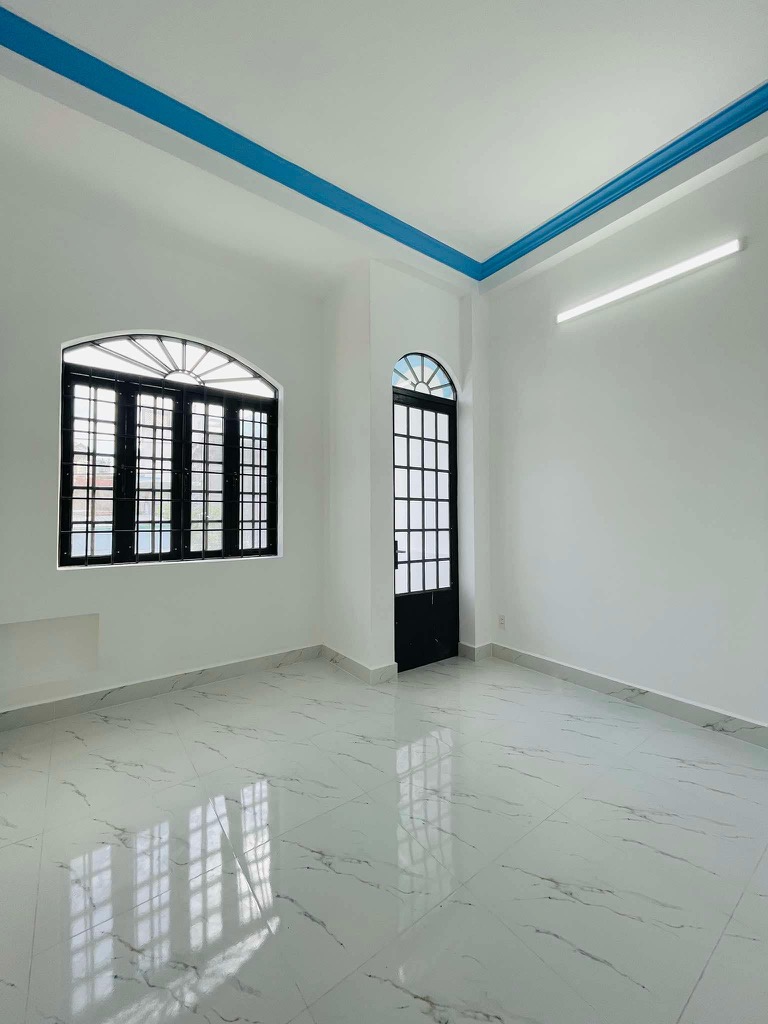 Nhà mới hẻm 8m, Nguyễn Quý Yêm, Bình Tân. DT 48m2, 4*12, 3 tầng, 3 PN. Giá 5,5 tỷ