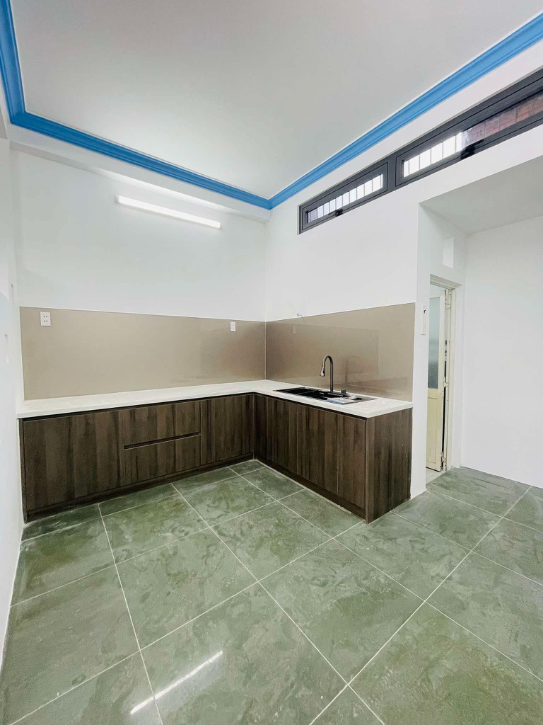 Nhà mới hẻm 8m, Nguyễn Quý Yêm, Bình Tân. DT 48m2, 4*12, 3 tầng, 3 PN. Giá 5,5 tỷ