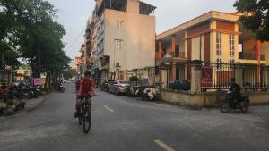 Bán đất giá rẻ Thanh Oai - sẵn nhà 5Tầng vào ở luôb