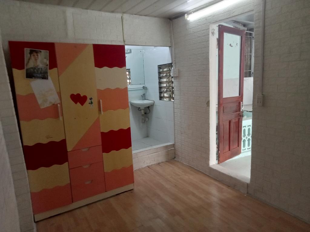 Bán nhà Ngõ Chợ Khâm Thiên, DT 35m, 4 tầng, giá 4,2 tỷ.