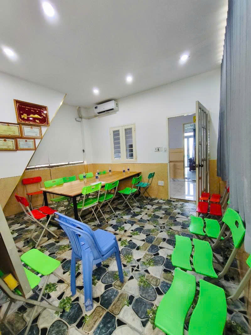Nhà đẹp như tranh - Phan Văn Trị BÌnh Thạnh  giá chỉ 4.45 tỷ còn thương lượng