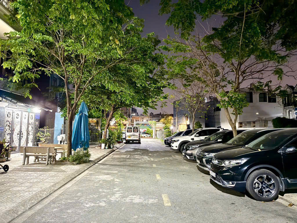 Nhà đẹp như tranh - Phan Văn Trị BÌnh Thạnh  giá chỉ 4.45 tỷ còn thương lượng