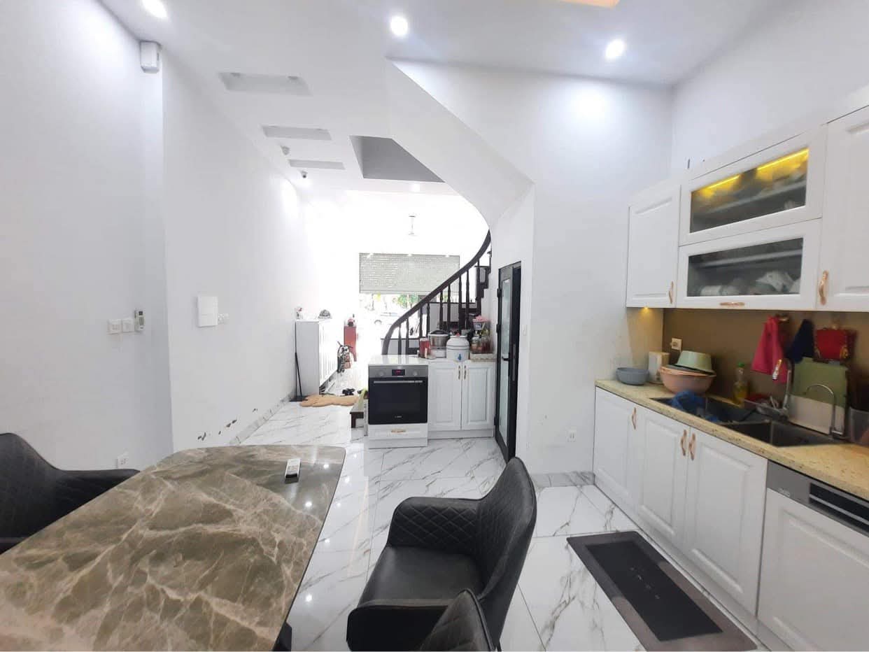 LA PHÙ HÀ ĐÔNG NHÀ MỚI KOONG - ĐẸP LUNG LINH - NGÕ NÔNG THÔNG - TIỆN ÍCH BẠT NGÀN.