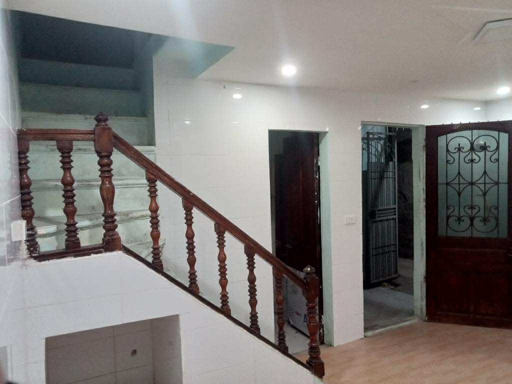 Bán nhà lô góc ngõ chợ Khâm Thiên