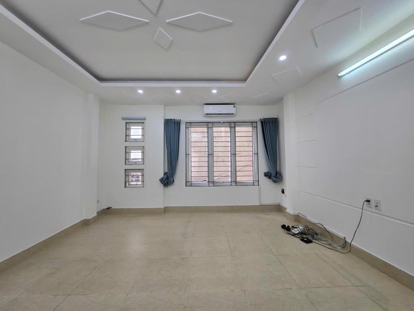 Bán nhà Tân Mai 5 tầng, 35m2, nhỉnh 7 tỷ