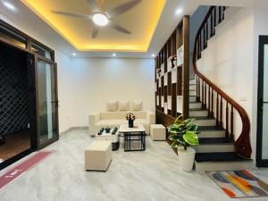Bán nhà Tân Mai 5 tầng, nhỉnh 6 tỷ