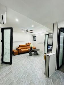 BÁN NHÀ TẬP THỂ ĐẠI LA NHỈNH 3 TỶ - SỔ ĐỎ NỞ HẬU