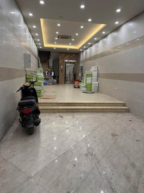NHÀ ĐẸP MẶT PHỐ TRƯƠNG ĐỊNH -  THANG MÁY - NGAY CỬA NGÕ THỦ ĐÔ - ĐƯỜNG RỘNG THOÁNG - VỈA HÈ KINH DOANH - GIÁ BÁN 24.3 TỶ