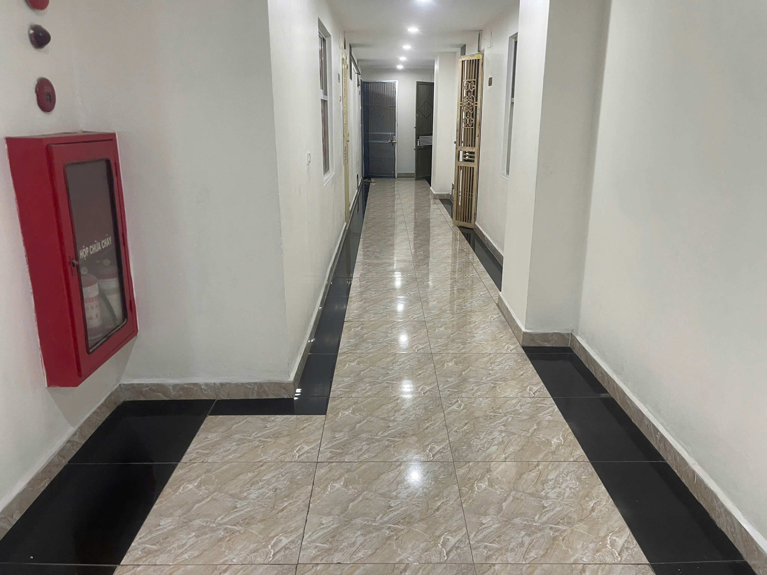 B-Á-N N-H-À, Doãn Kế Thiện khu vực nhộn nhịp,đầy đủ tiện ích dân sinh , Diện Tích Sử Dụng 55m2 giá 1 tỷ 98