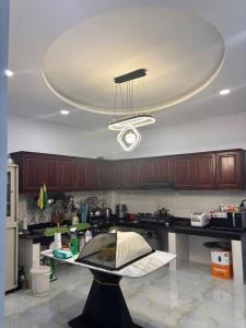 Nhà HXH, Phạm Hữu Lầu, P Phú Mỹ, Quận 7, 73m2, 5 tầng, 4.2 x 14, giá 7.x tỷ.