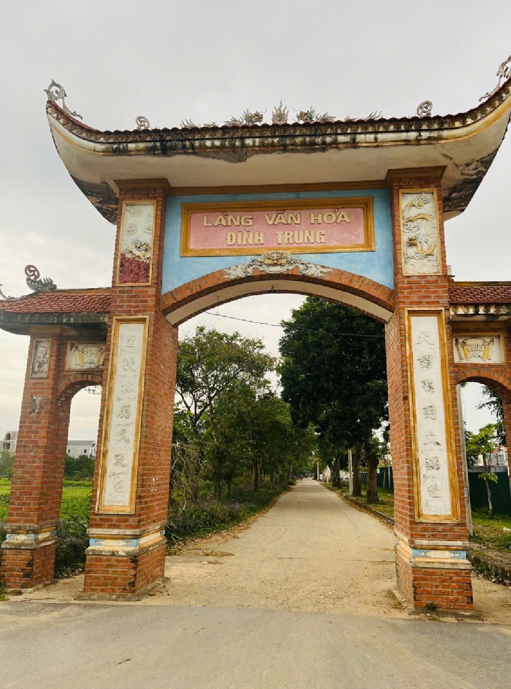 CẦN BÁN GẤP MẢNH ĐẤT THÔN ĐƯỜNG NHẠN 68M GIÁ 5,5 TỶ