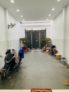 Nhà đẹp SHR đường Tân Chánh Hiệp 10. Quận 12, 48m2, 3 phòng ngủ
