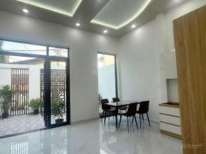 CHỦ NGỘP ĐANG VAY 3 TỶ CẦN BÁN GẤP NHÀ. P. TÂN CHÁNH HIỆP Q.12. DT 6 X 13 NHÀ MỚI VÀO Ở NGAY.