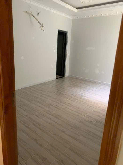 BÁN NHÀ ĐƯỜNG NGUYỄN ĐÌNH CHÍNH QUẬN PHÚ NHUẬN 56m2 3 lầu 6PN nhà mới đẹp có sân thượng và chỗ để xe.