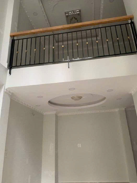 BÁN NHÀ ĐƯỜNG NGUYỄN ĐÌNH CHÍNH QUẬN PHÚ NHUẬN 56m2 3 lầu 6PN nhà mới đẹp có sân thượng và chỗ để xe.