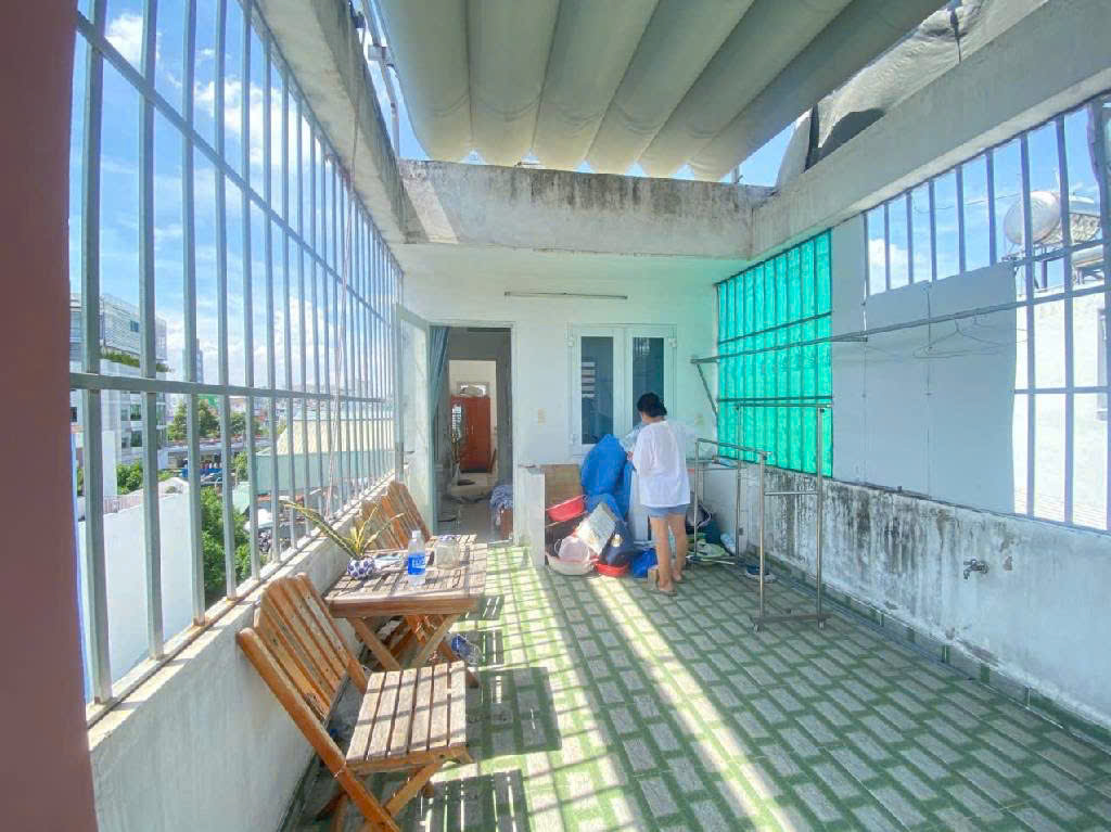 BÁN NHÀ ĐƯỜNG 3/2 P.12 Q.10 46m2 5 TẦNG 4PN 5WC