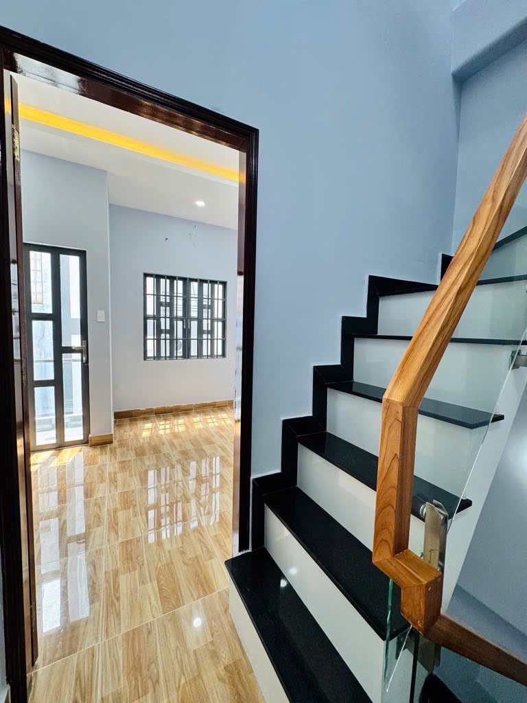 BÁN NHÀ ĐƯỜNG ĐỒNG NAI 21m2 4 TẦNG 3PN 3WC NHÀ MỚI ĐẸP.
