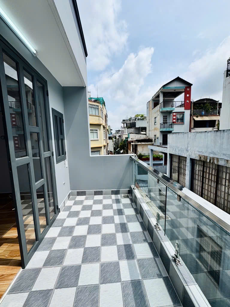 BÁN NHÀ ĐƯỜNG ĐỒNG NAI 21m2 4 TẦNG 3PN 3WC NHÀ MỚI ĐẸP.