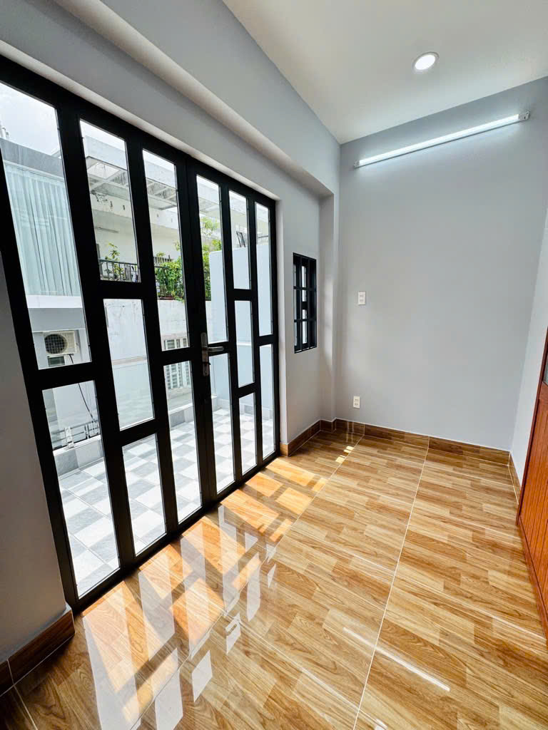 BÁN NHÀ ĐƯỜNG ĐỒNG NAI 21m2 4 TẦNG 3PN 3WC NHÀ MỚI ĐẸP.