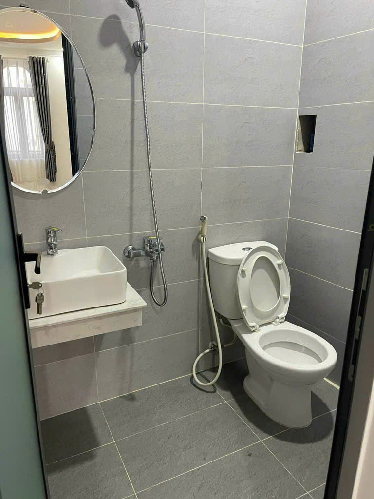 BÁN NHÀ ĐƯỜNG PHAN XÍCH LONG P.2 Q.PHÚ NHUẬN 36.2m2 4 tầng mới đẹp giá 7.6 tỷ