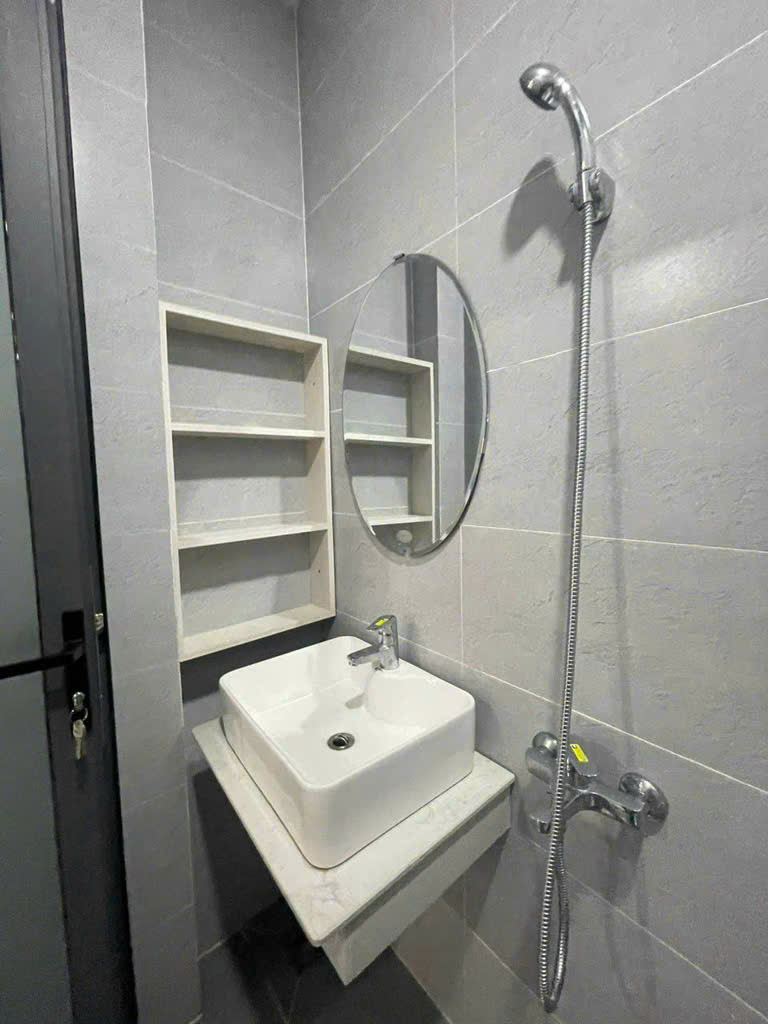 BÁN NHÀ ĐƯỜNG PHAN XÍCH LONG P.2 Q.PHÚ NHUẬN 36.2m2 4 tầng mới đẹp giá 7.6 tỷ